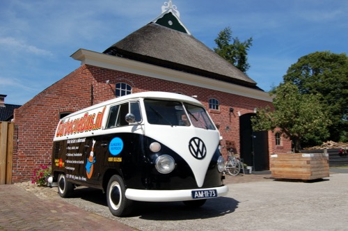 BBQ Bus van Slager Jan Nomden uit Oostwold